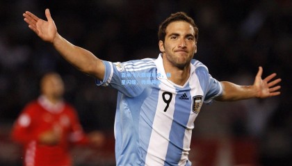 百米飞人巅峰对决，新星闪耀，传奇再续