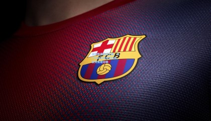 冰球联赛激战正酣，豪门对决引爆球迷热情，新秀表现抢眼